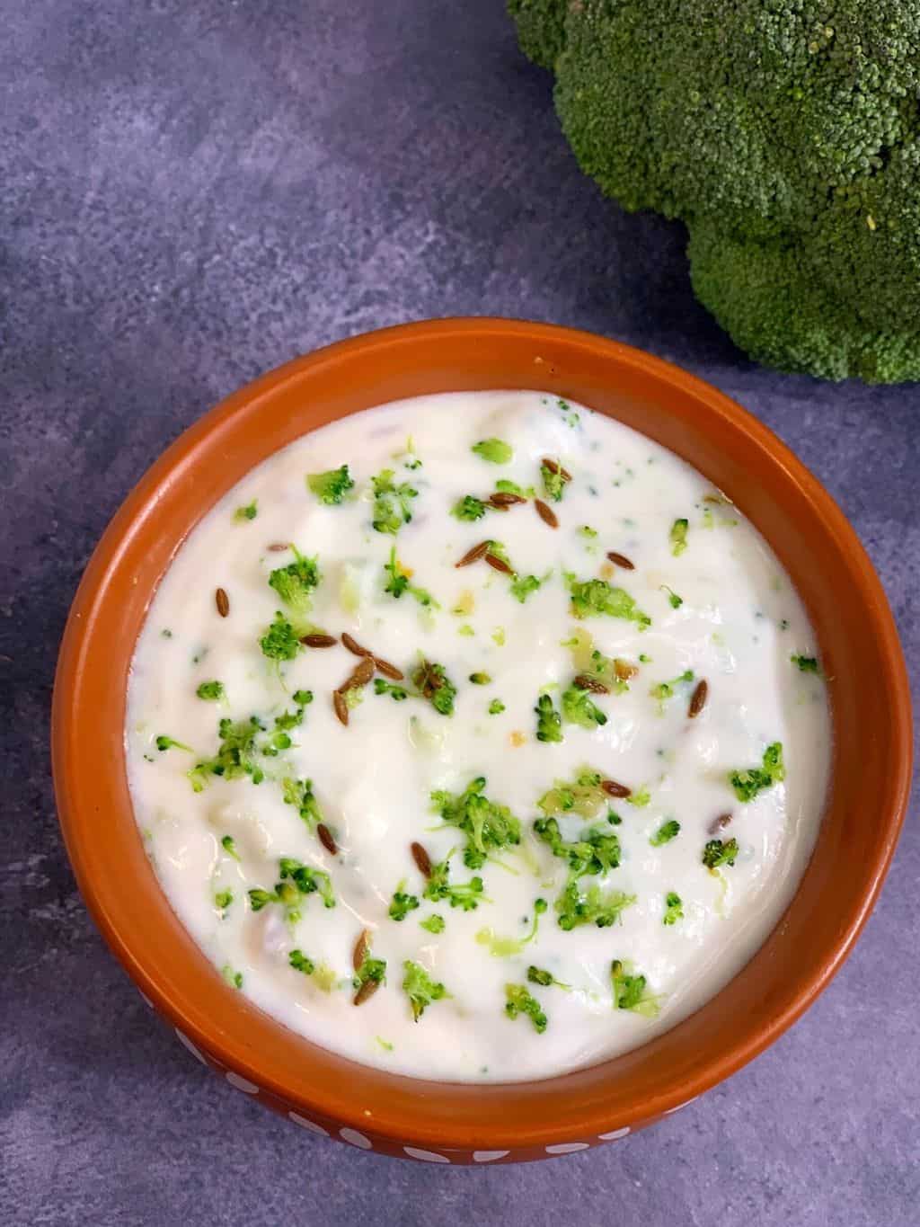 Broccoli Dipped in Yogurt Dressing