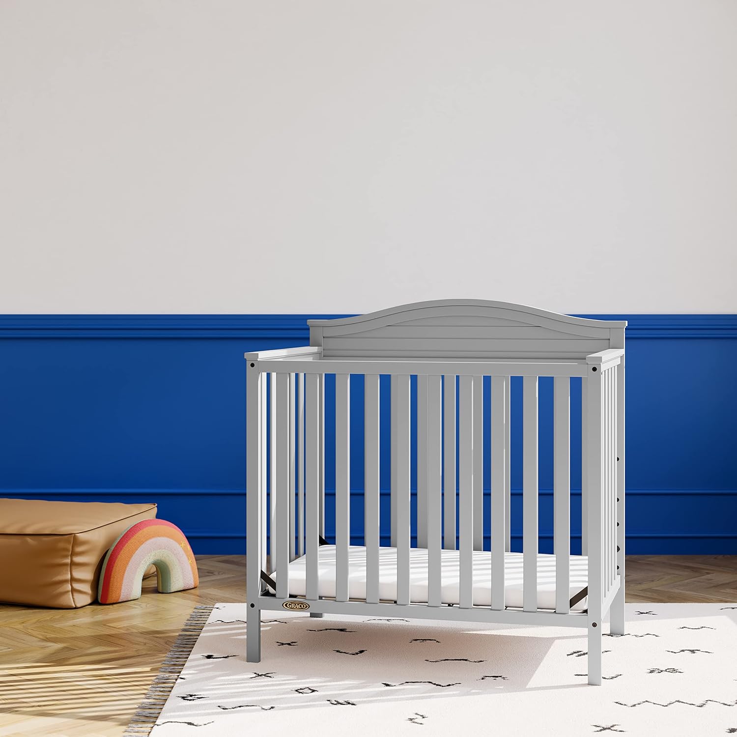 Graco Stella 4-in-1 Convertible Mini Crib