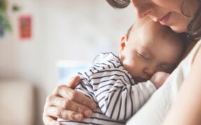 An ideal 4 month old baby schedule