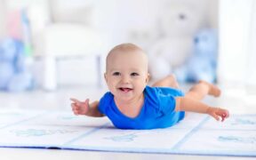 11 Tips and Tricks to Encourage Crawling in Babies