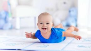 11 Tips and Tricks to Encourage Crawling in Babies