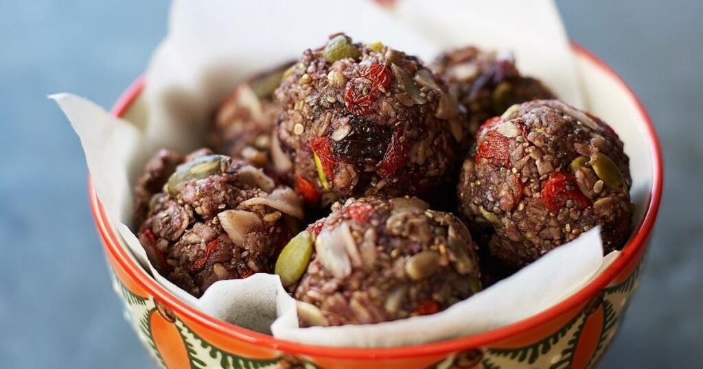 Fruity Granola Balls